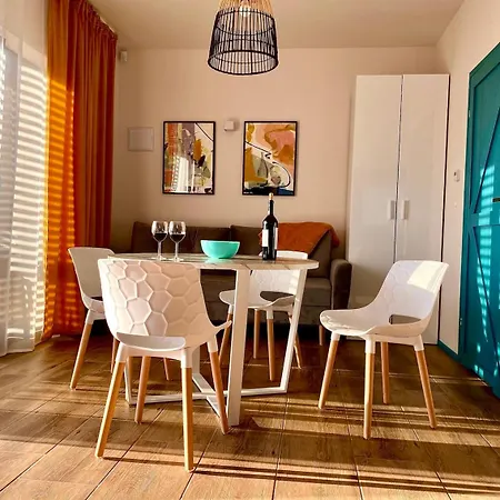 Apartment Czerwone Korale *