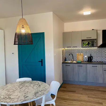 Czerwone Korale Apartman *